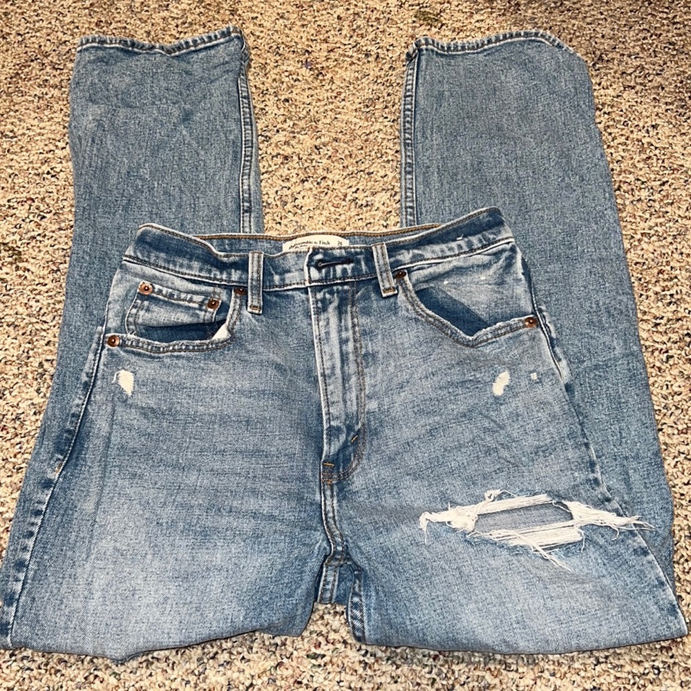 Abercrombie Ultra High Rise ankle straight jeans
